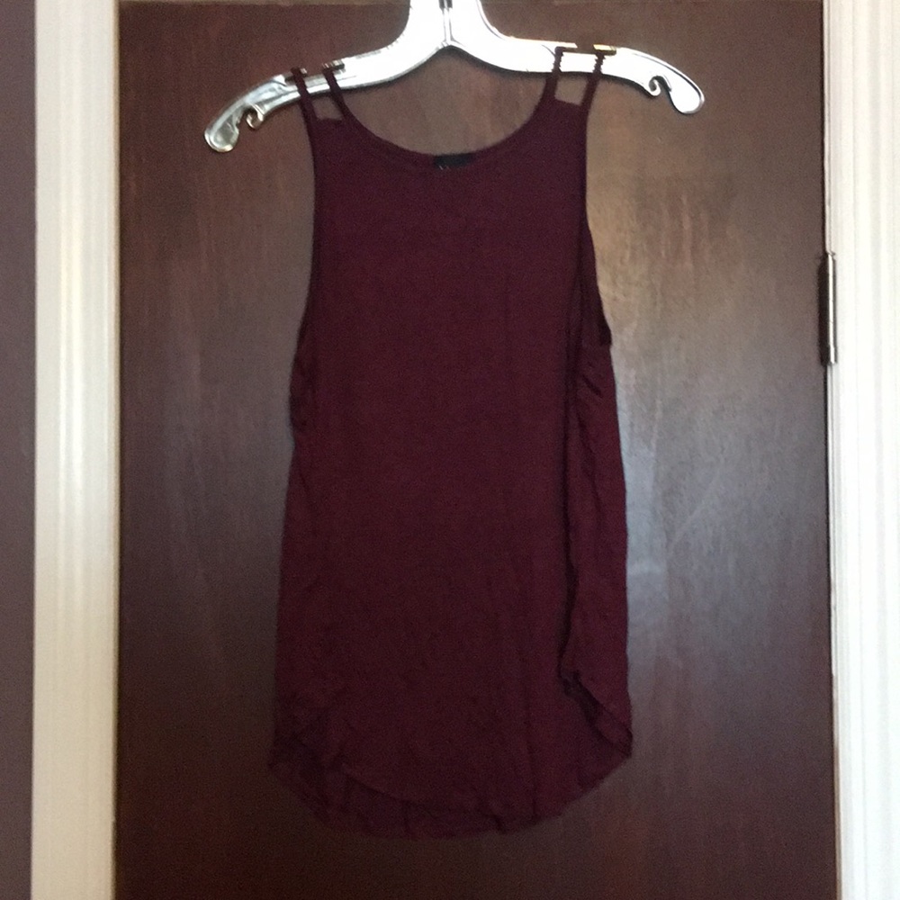 Wine Flowy Tank